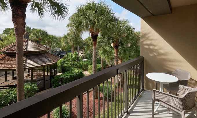 Juno Beach Hotel | Top-Rated Hampton Inn Near Jupiter/Juno Beach with Pool & Spa