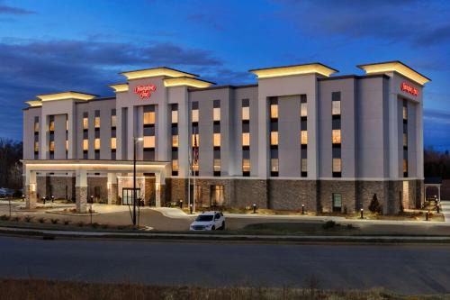 Kernersville Hotel | Discover Hampton Inn Kernersville: Pet-Friendly Retreat
