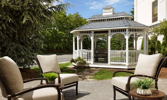 Farmingville Hotel | Discover Hampton Inn Long Island-Brookhaven: Great Amenities!
