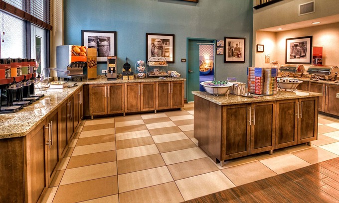 Marion Hotel | Experience Comfort at Hampton Inn Marion with Top Amenities
