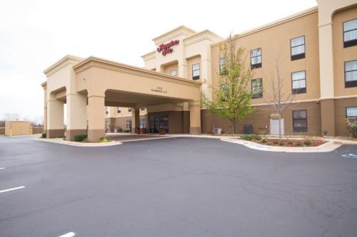 Marshall Hotel | Comfortable Stay at Hampton Inn Marshall with Ocean View