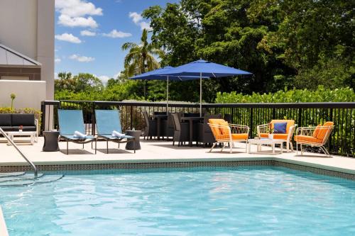 Naples Hotel | Relax at Hampton Inn Naples-Central with Oceanfront Views