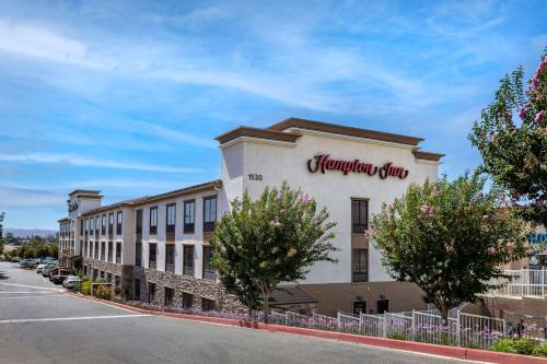 Norco Hotel | Comfortable Stay at Hampton Inn Norco/Corona with Pool Access