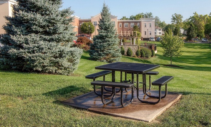 Oxford Hotel | Discover Hampton Inn Oxford/Miami University Area - Top Rated Stay