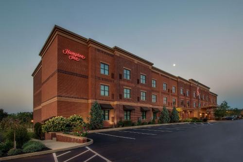 Oxford Hotel | Explore Hampton Inn Oxford with Pet-Friendly Amenities