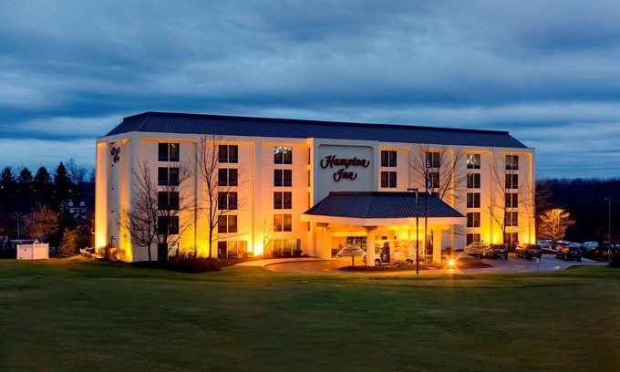Moon Township Hotel | Convenient Stay at Hampton Inn Pittsburgh-Airport