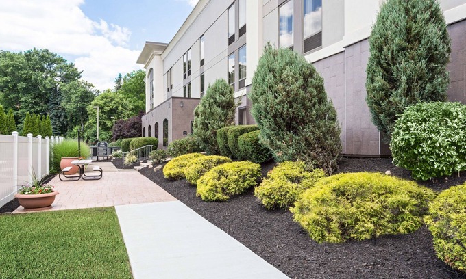 Willock Hotel | Comfortable Stay at Hampton Inn Pittsburgh/West Mifflin