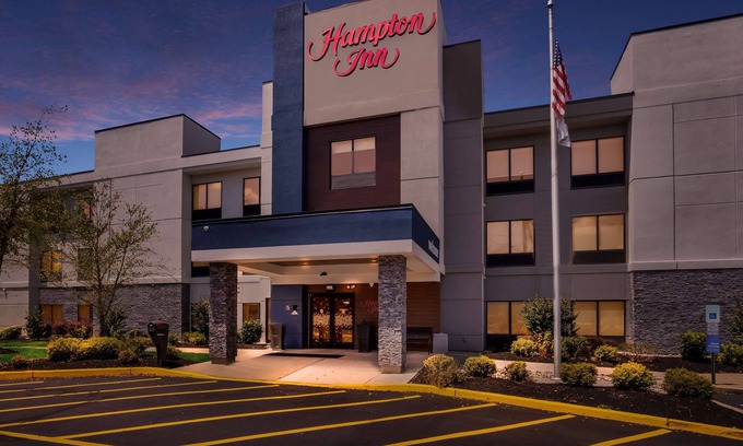 Princeton Hotel | Top-Rated Hampton Inn Princeton with Pool and Spa Amenities