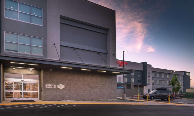 March Air Reserve Base Hotel | Comfortable Stay at Hampton Inn Riverside March AFB