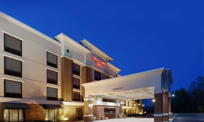Webster Crossing Hotel | Discover Hampton Inn Rochester Webster: Family-Friendly Comfort