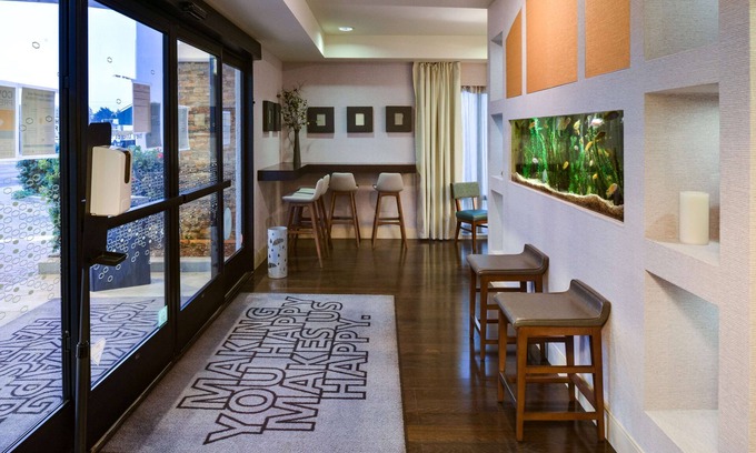 St. Francis Hotel | Top-Rated Hampton Inn San Francisco-Daly City with Spa & More