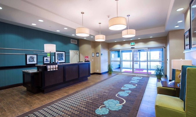 Stonebridge Hotel | Experience Hampton Inn Saskatoon South with Great Amenities