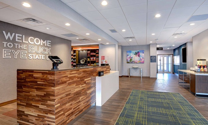 Canal Winchester Hotel | Exceptional Hampton Inn & Suites with Pool and Spa Access
