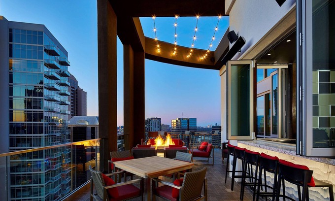 Midtown Hotel | Guest Favorite: Hampton Inn & Suites Atlanta Midtown