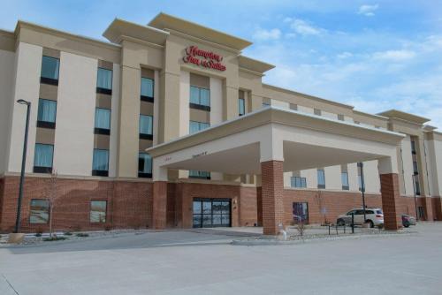 Bay City Hotel | Comfortable Stay at Hampton Inn & Suites Bay City