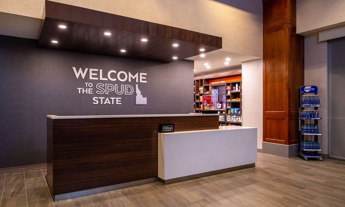 Southwest Ada County Alliance Hotel | Boise's Top-Rated Hampton Inn & Suites with Pool Access