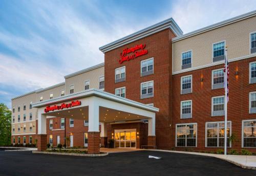 Martinsville Hotel | Comfortable Getaway at Hampton Inn & Suites Bridgewater, NJ