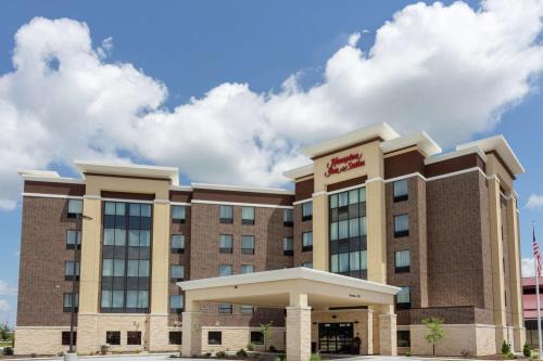 Burlington Hotel | Experience Hampton Inn & Suites Burlington: Rated 9/10!