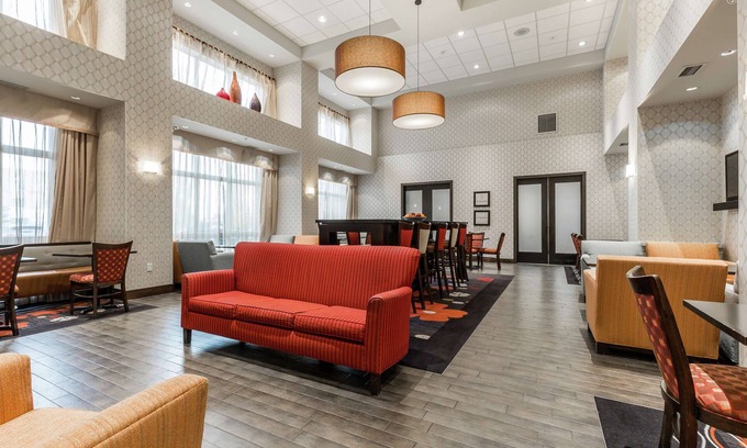 South Lethbridge Hotel | Relax at Hampton Inn & Suites with Pool and Spa Amenities