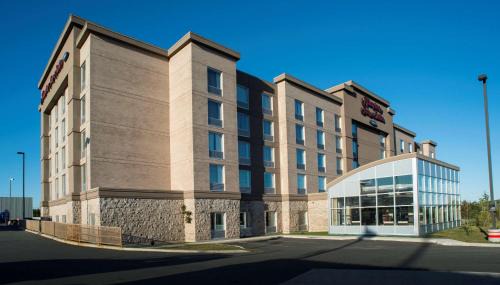Terra Nova Hotel | Pet-Friendly Hampton Inn & Suites near St. John's Airport