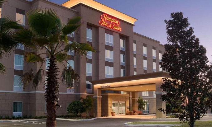 DeLand Hotel | Experience Hampton Inn & Suites DeLand with Ocean Views