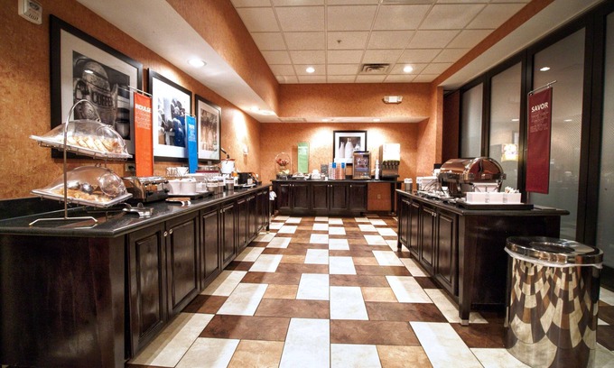 Elk City Hotel | Inviting Hampton Inn & Suites Elk City with Pool and Dining