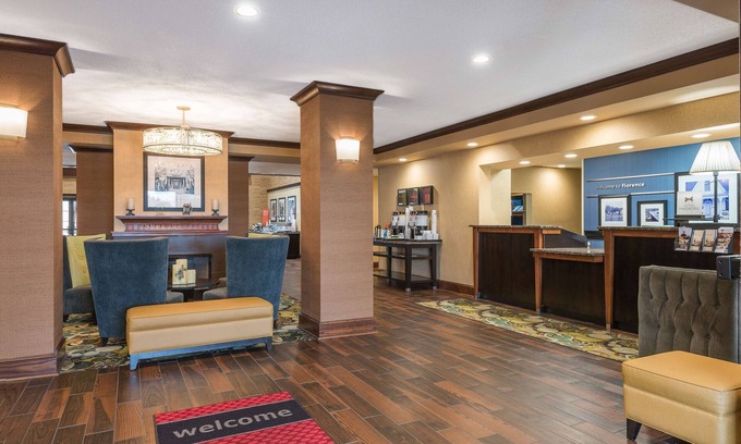 Florence Hotel | Discover Hampton Inn & Suites Florence Center: Guest Rated 9.2