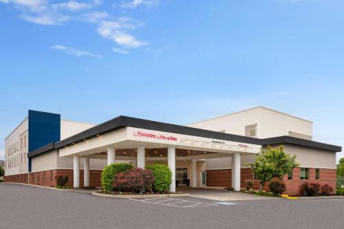 Hershey Hotel | Discover Hampton Inn & Suites Hershey: Pet-Friendly Retreat