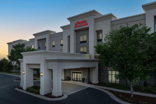 Huntsville Hotel | Pet-Friendly Hampton Inn & Suites in Huntsville Area