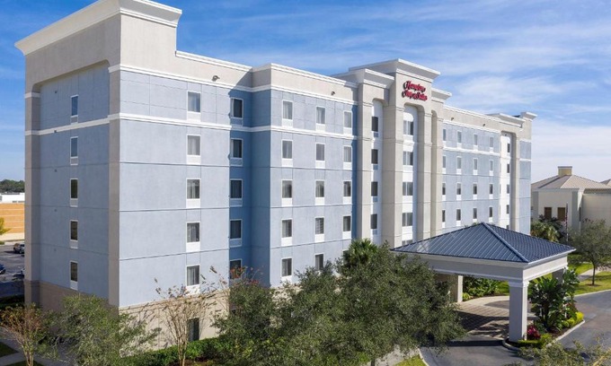 Lakeland Hotel | Explore Hampton Inn & Suites Lakeland with Family-Friendly Perks