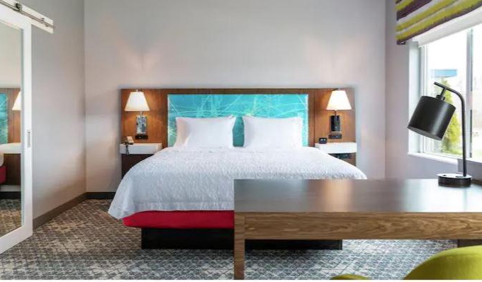 Marshfield Hotel | Discover Comfort at Hampton Inn & Suites Marshfield, WI