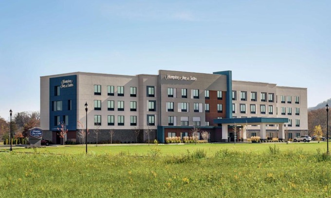 Olean Hotel | Discover Hampton Inn & Suites Olean: Pet-Friendly Retreat