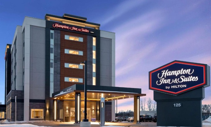 Ottawa Division Hotel | Explore Hampton Inn & Suites Ottawa West: Family-Friendly Stay