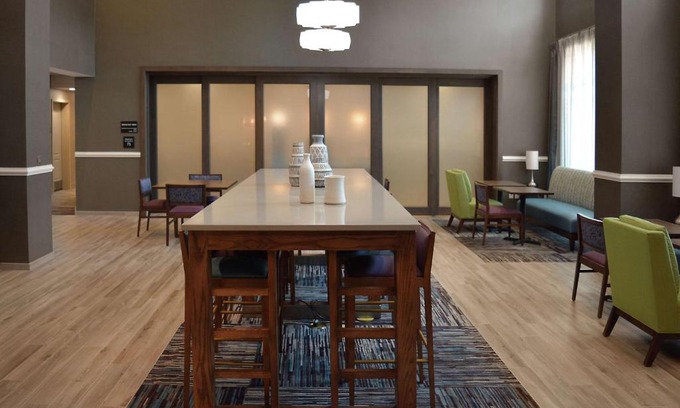 Moylan Hotel | Inviting Hampton Inn & Suites Philadelphia/Media Awaits You