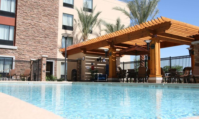 Chandler Hotel | Top Rated Hampton Inn & Suites Phoenix Chandler-Fashion Center