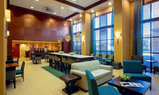 Laguna West-Lakeside Hotel | Comfortable Stay at Hampton Inn & Suites Sacramento-Elk Grove