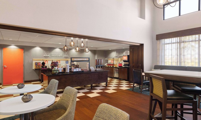 Eden Hotel | Discover Comfort at Hampton Inn & Suites Savannah-Airport