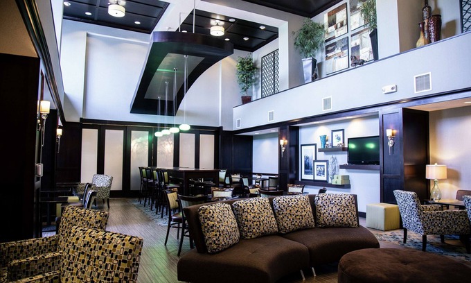 West Middlesex Hotel | Discover Comfort at Hampton Inn & Suites Sharon - Rated 9.2