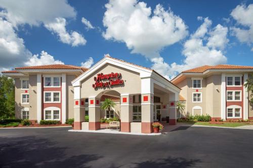 Venice Hotel | Family-Friendly Hampton Inn & Suites with Pool in Venice