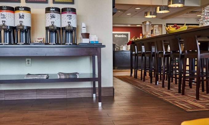 Uniontown Hotel | Top-Rated Hampton Inn Uniontown with Pool and Spa Amenities