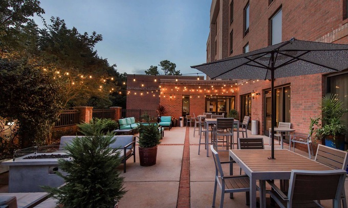 Wilmington Hotel | Top-Rated Hampton Inn Wilmington with Family-Friendly Amenities