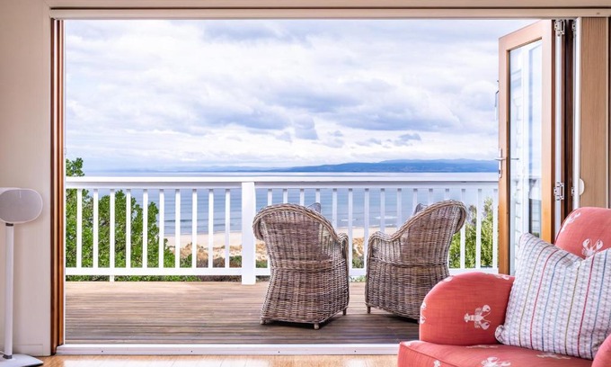 Coles Bay House | Serene Hamptons Hideaway with Private Beach & Ocean Views