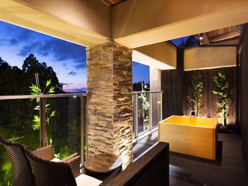 Aizuwakamatsu Hotel | Relax at Hanare Matsushimakaku – 4-Star Family Retreat