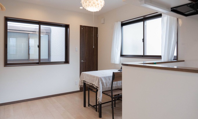 Nishinari House | Modern Hanastay Syakuhachi: Pet-Friendly & Family Ready
