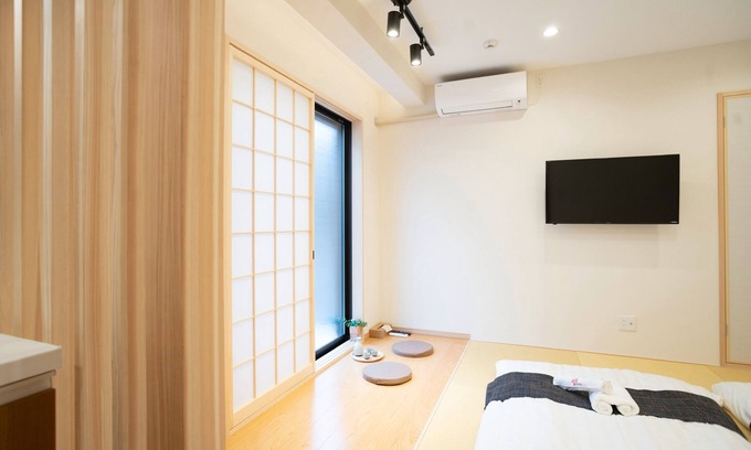 Nishinari House | Discover HANASTAY YAMA: New Tatami Haven with Free WIFI