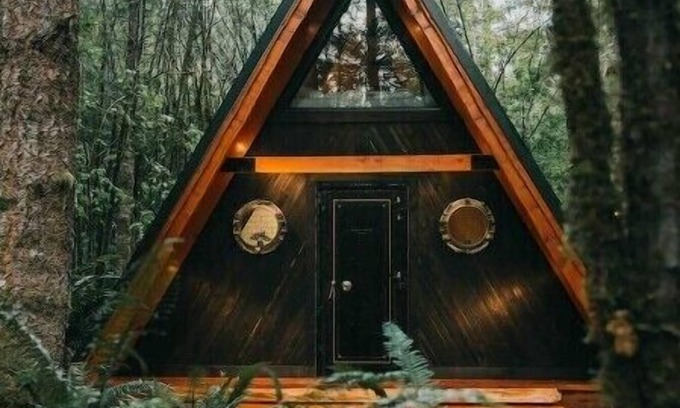 Snohomish House | Cozy A-Frame Retreat in Private 80-Acre Forest