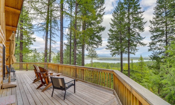 Whitefish Cabin | Relaxing Cabin Retreat with Breathtaking Lake Views
