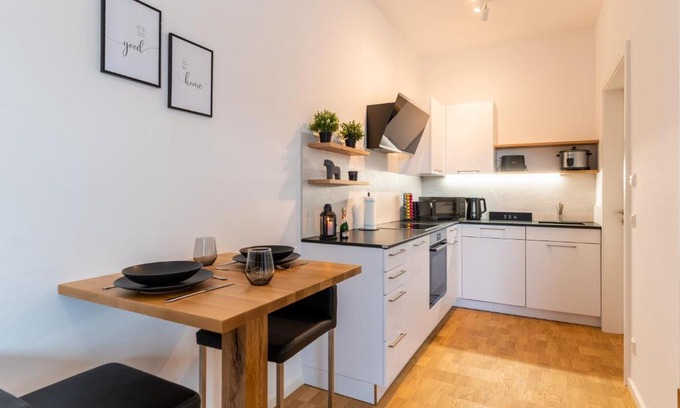 Holzgerlingen Apartment | Modern Comfort with Kitchen & Home Office Amenities