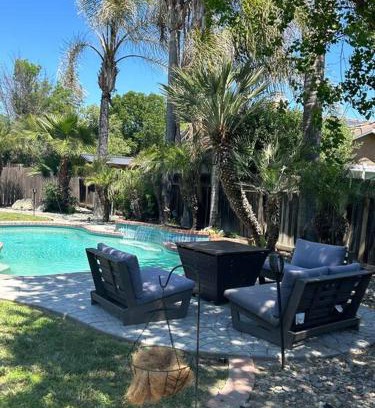 Hanford House | Hanford Retreat