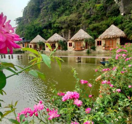 Hoa Lu Hotel | Pet-Friendly Hang Mua Eco Garden with Pool & Breakfast